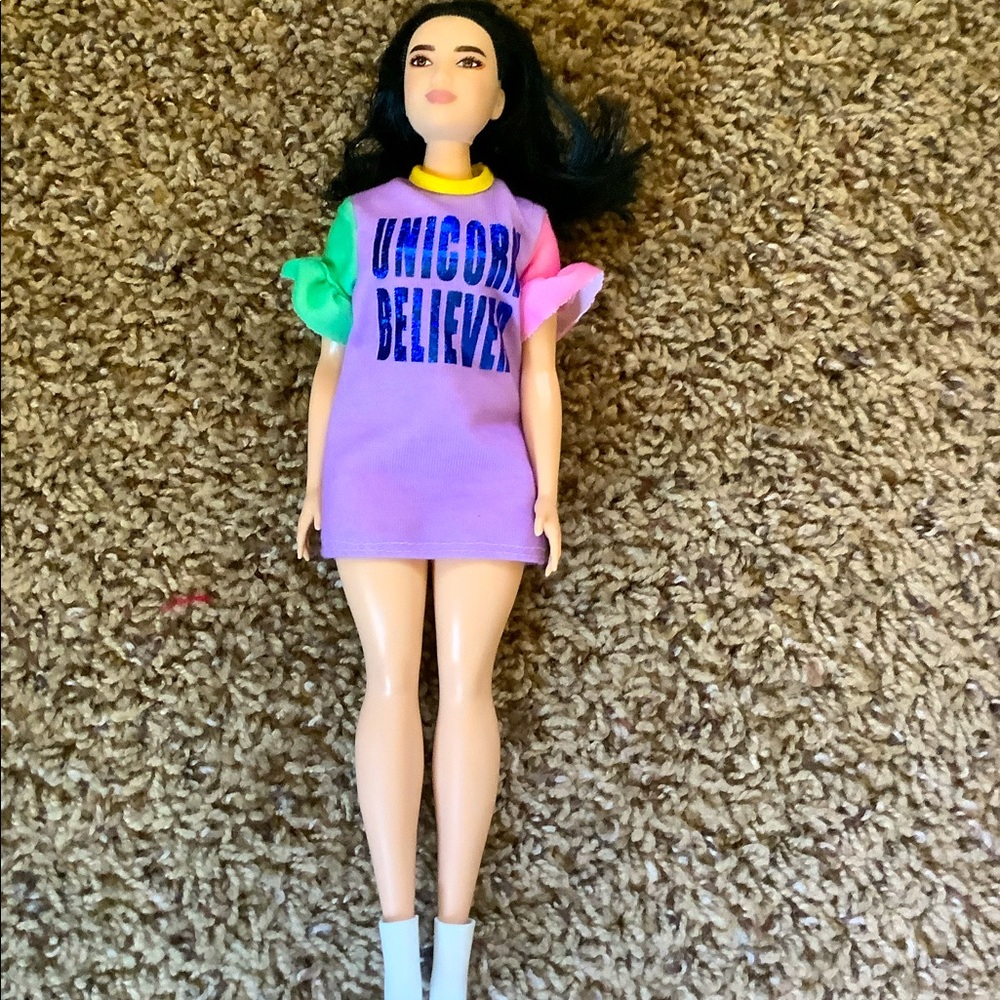 Curvy Barbie fashionista doll